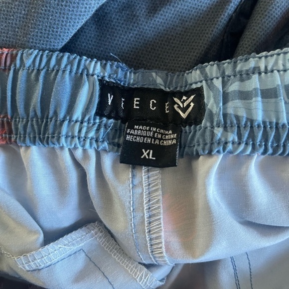 Veece Springer Floral Stretch
Boardshort - Men's Swimwear size XLARGE - Picture 10 of 12